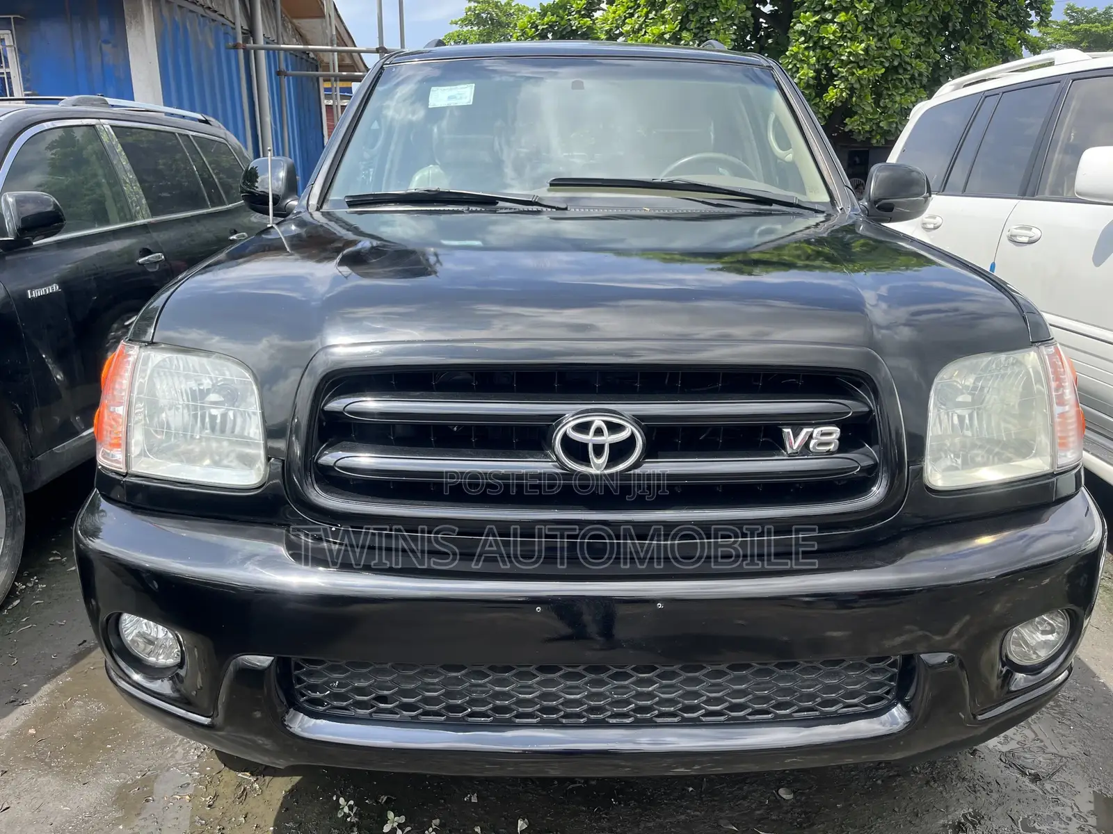 Toyota Sequoia 2004 Black