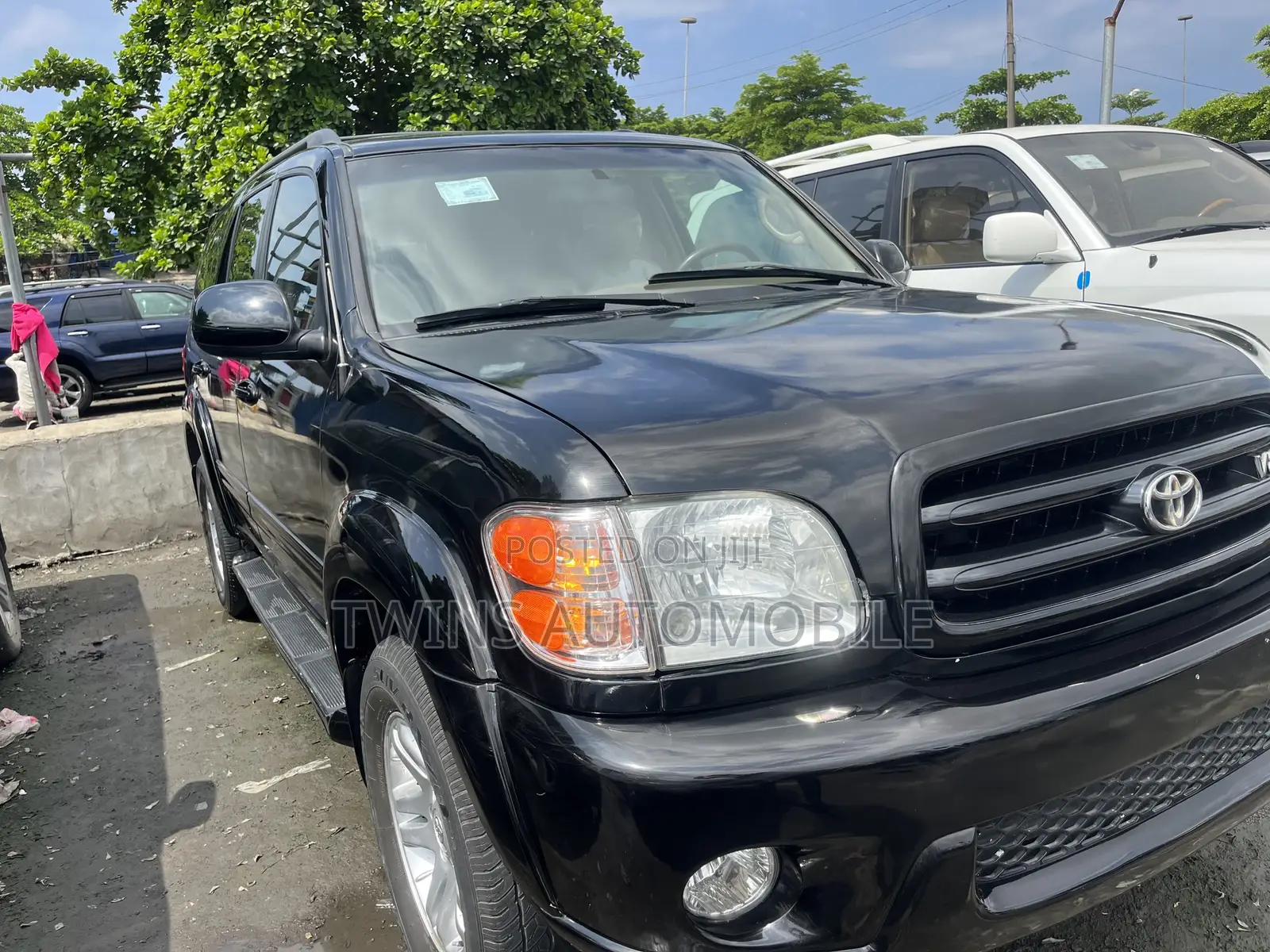 Toyota Sequoia 2004 Black