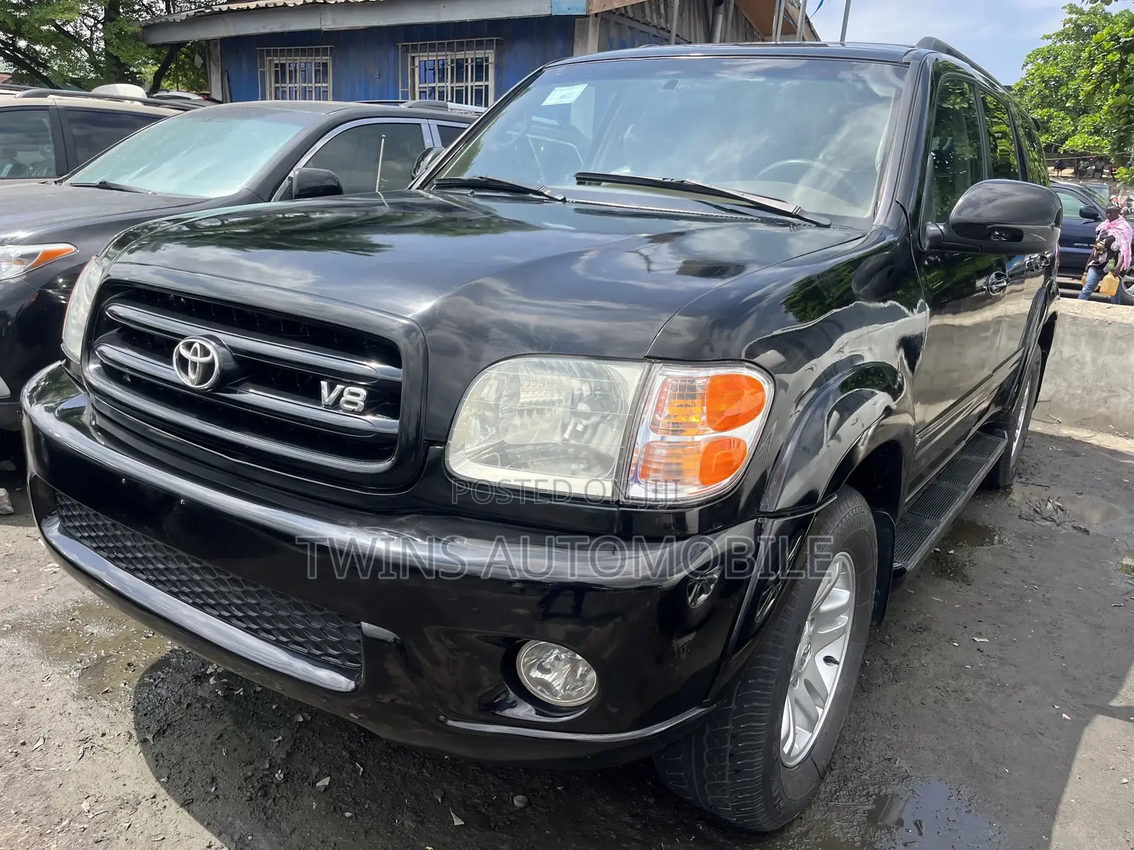 Toyota Sequoia 2004 Black