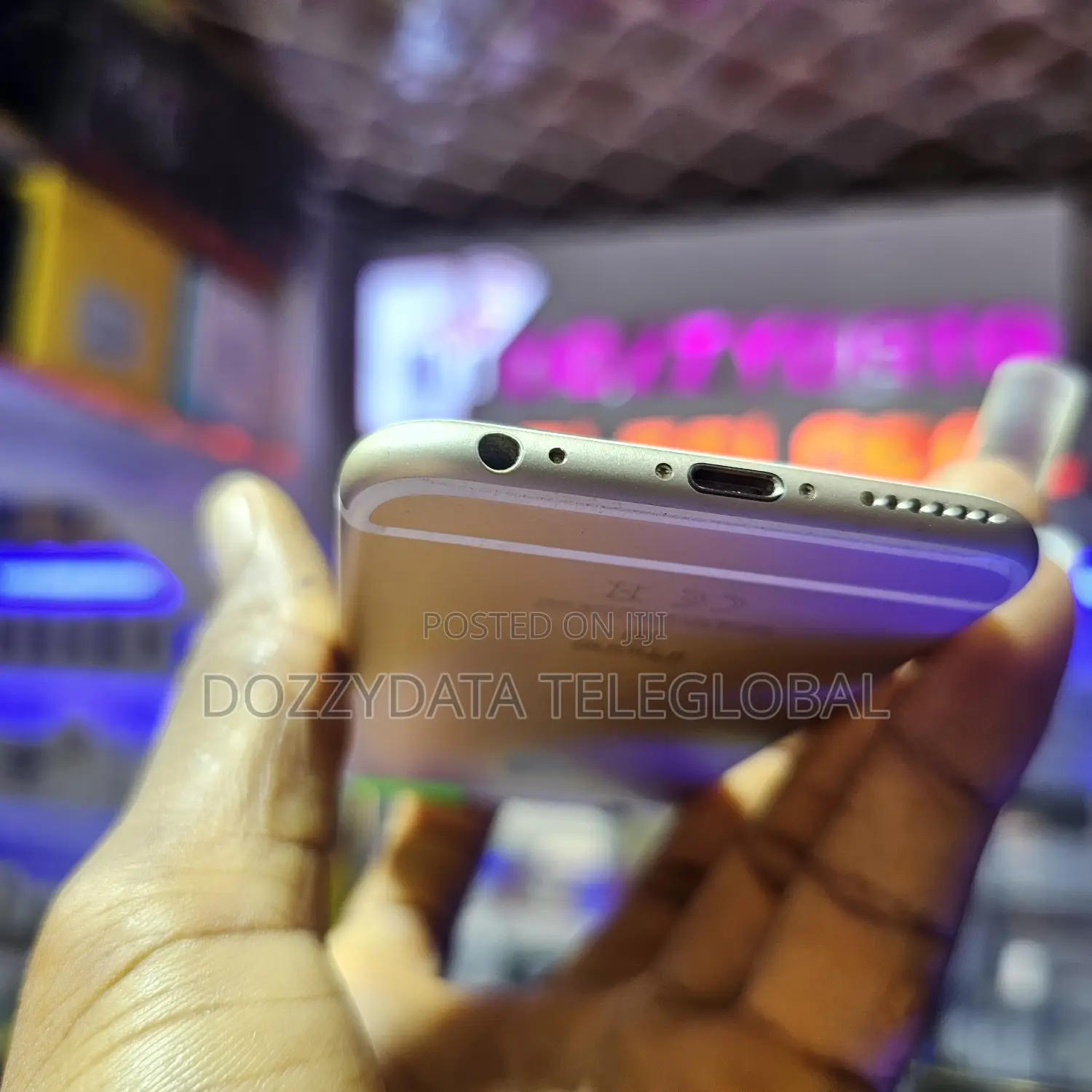 Apple iPhone 6s 32 GB Gold