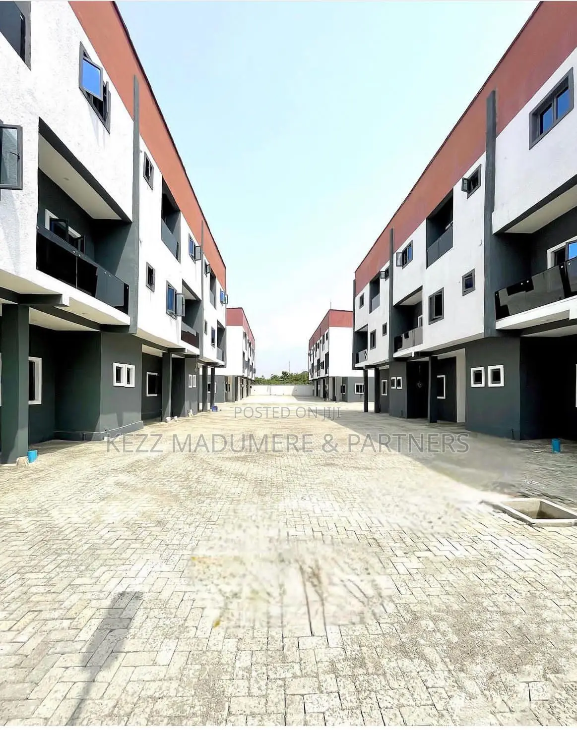 20bdrm Villa in Sangotedo , Lekki , for sale