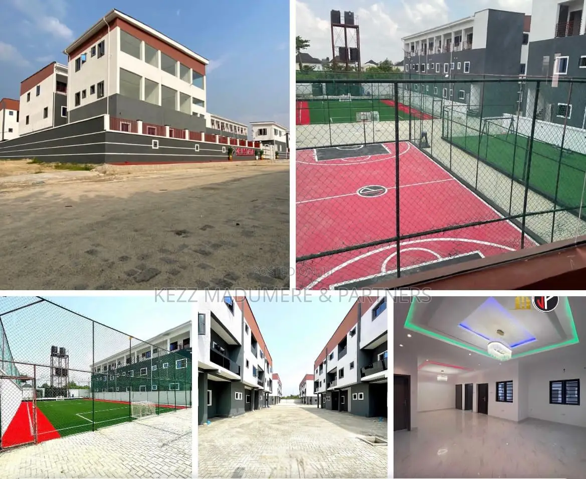 20bdrm Villa in Sangotedo , Lekki , for sale
