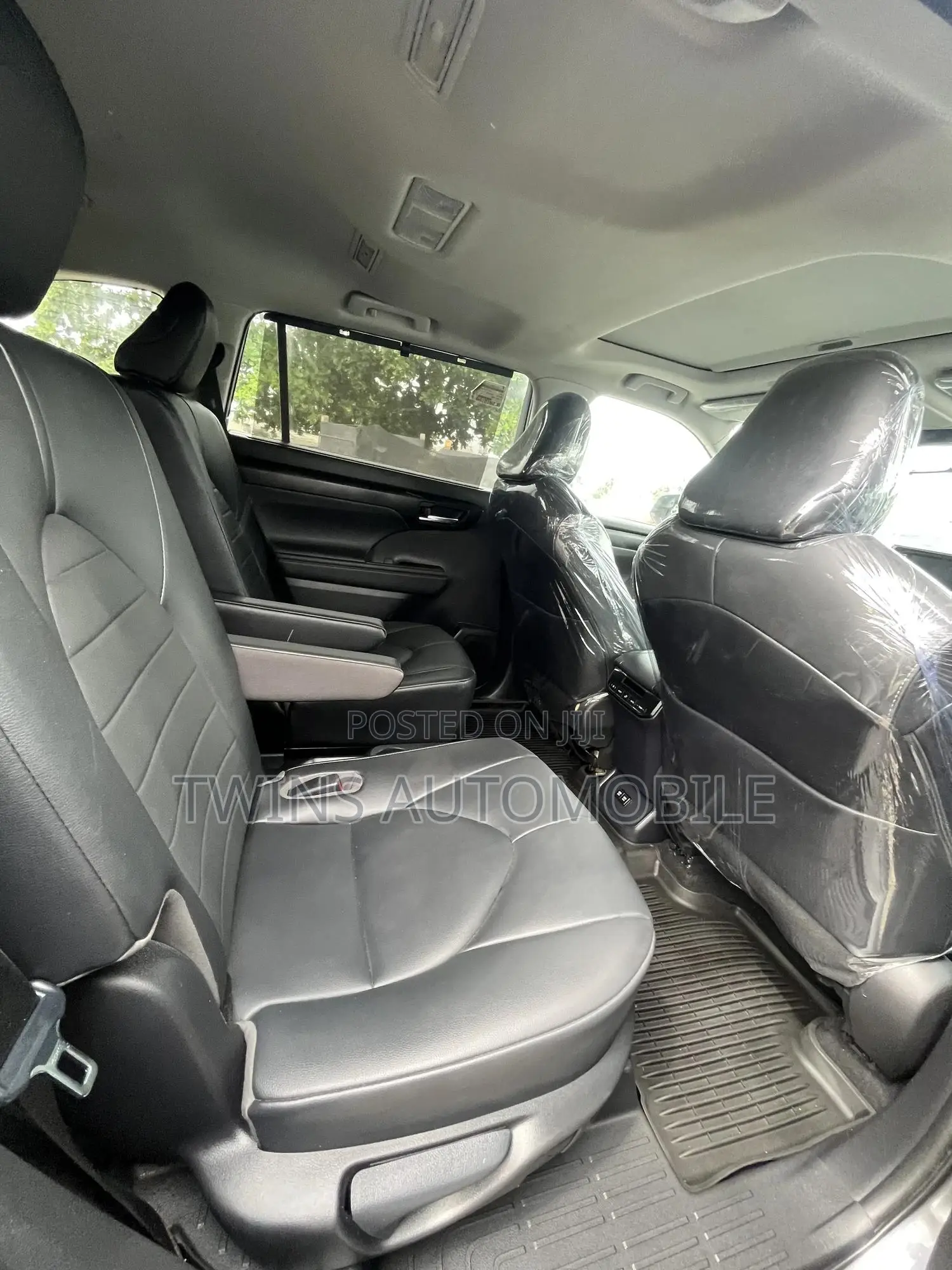 Toyota Highlander XLE 2021 Gray
