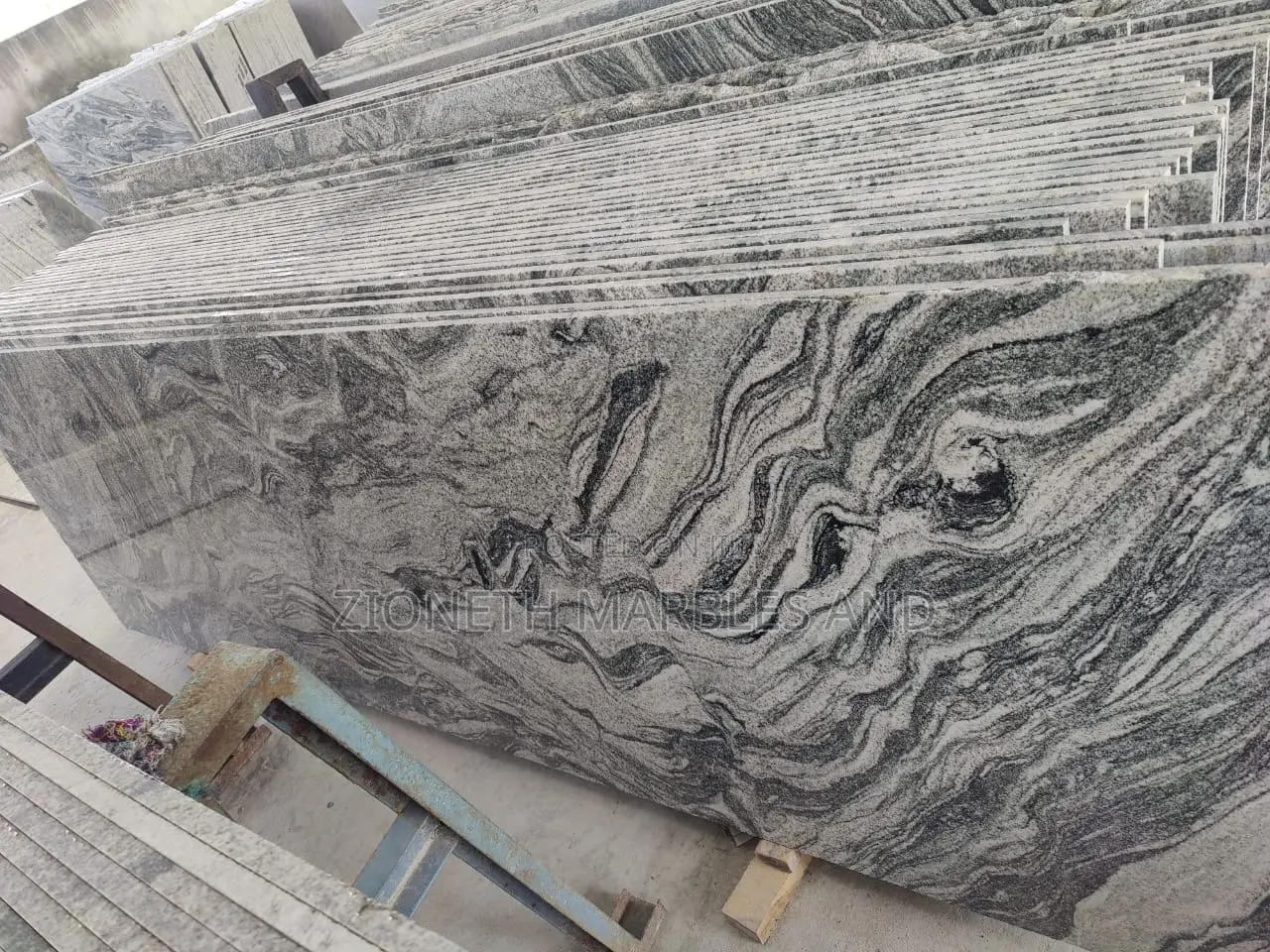 Indian Viscoin White Granite Slab