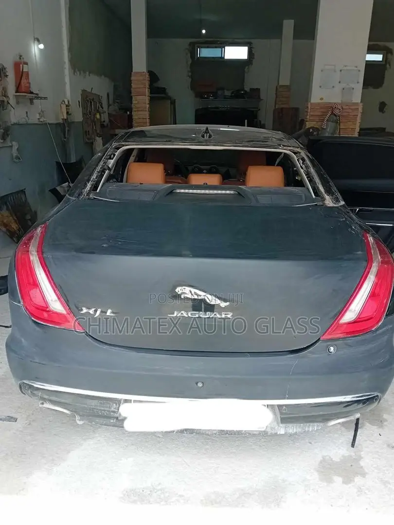 JAGWAR XJL Back Glass AVAILABLE