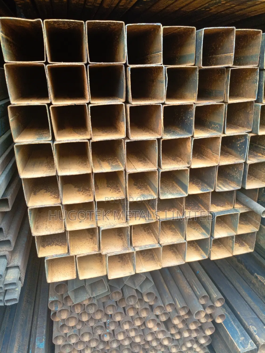 100*100(4by4) Square Pipe 3MM Thickness