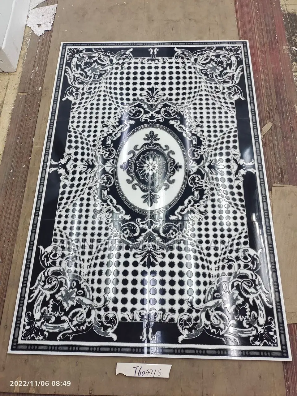 Decoration Centre Tiles 120X180 LED