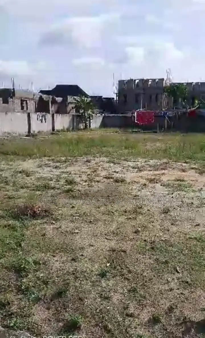 For Sale : 2 Plots at CEDARWOOD Estate , Off Sars Road, Ph