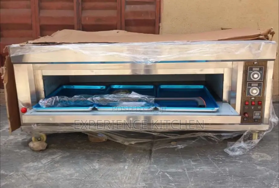 3 Trays Oven
