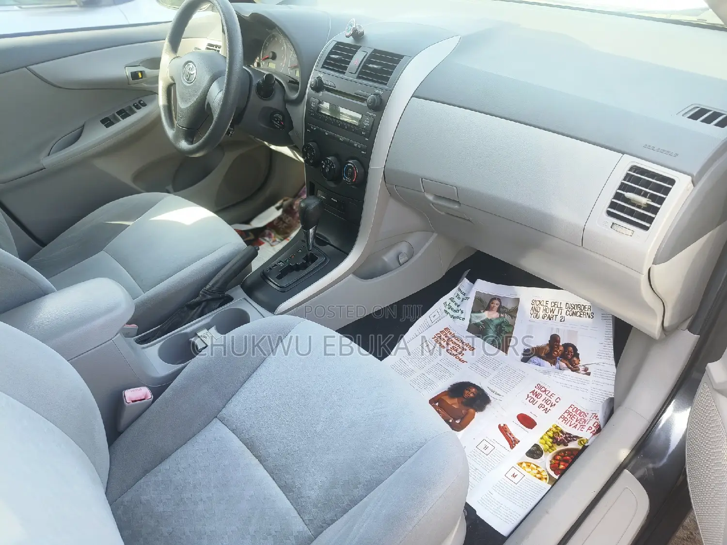 Toyota Corolla LE 4dr Sedan (1.8L 4cyl 4A) 2010 Gray