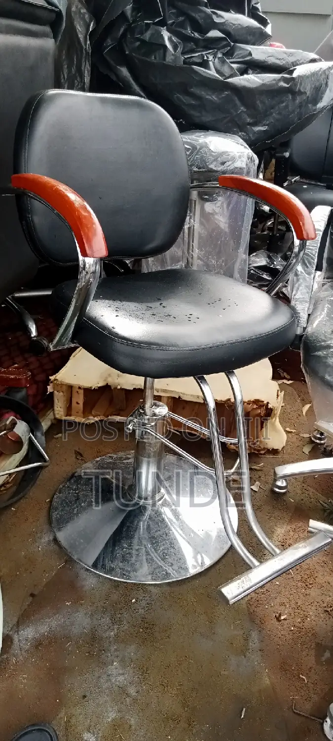 Executive Barber Chair