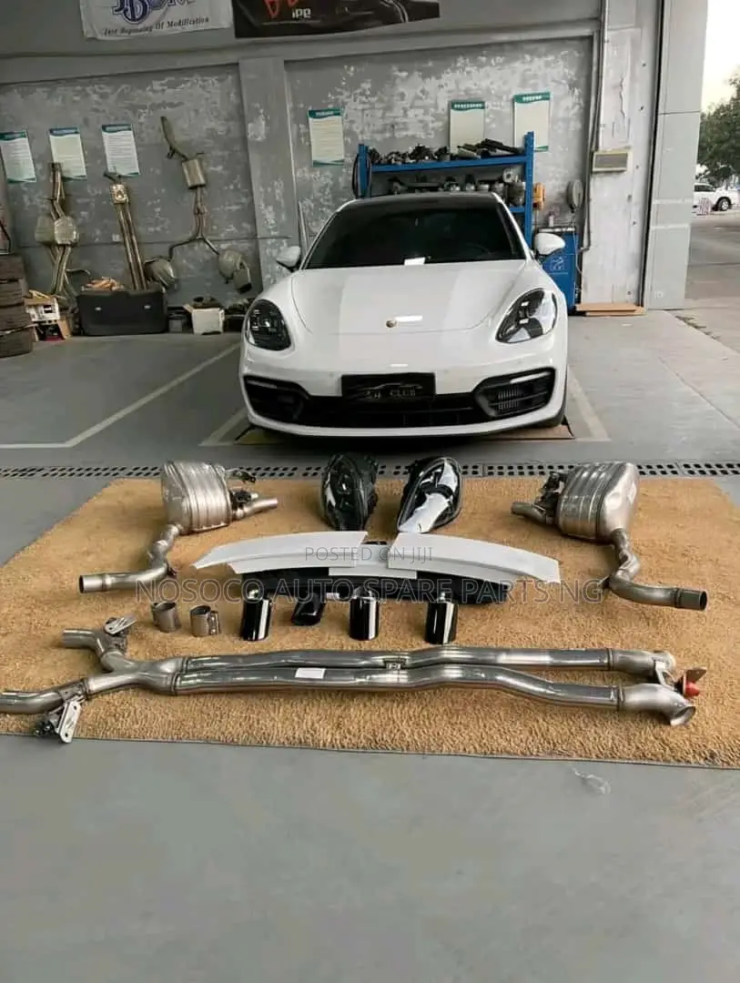 Complete Exhaust and Full Light Boot Spoiler Porsche