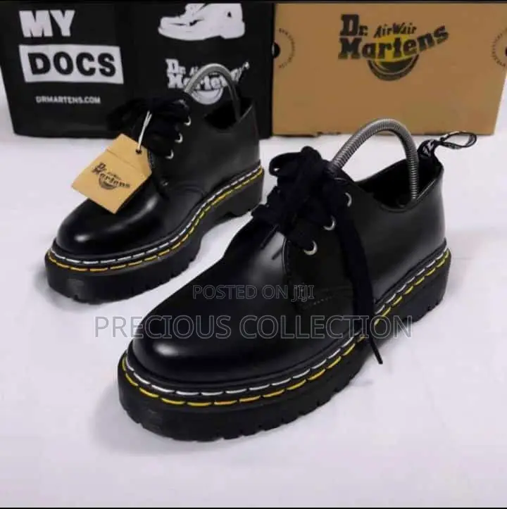 Unisex Dr Martens Leather Shoes