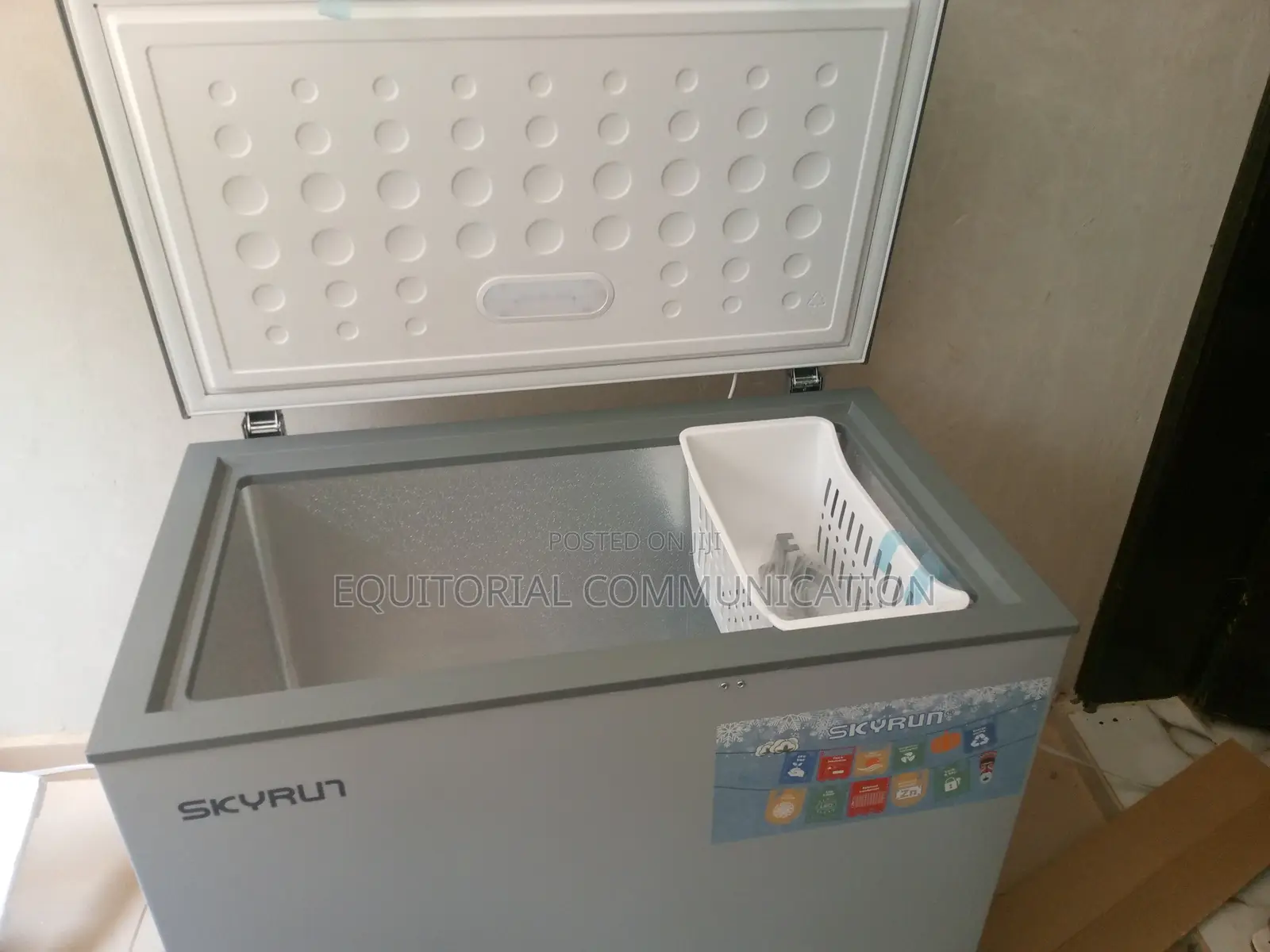 Skyrun Chest Freezer Brand New 