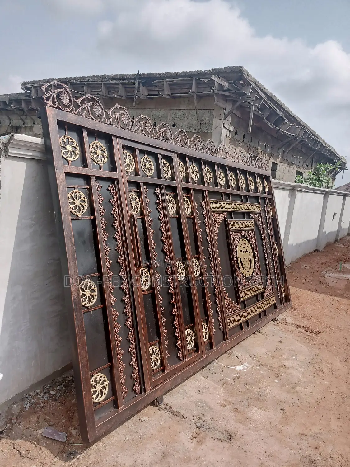 Solid Gate