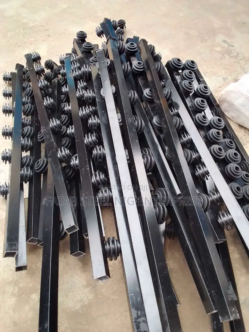 Aluminium Black Poles