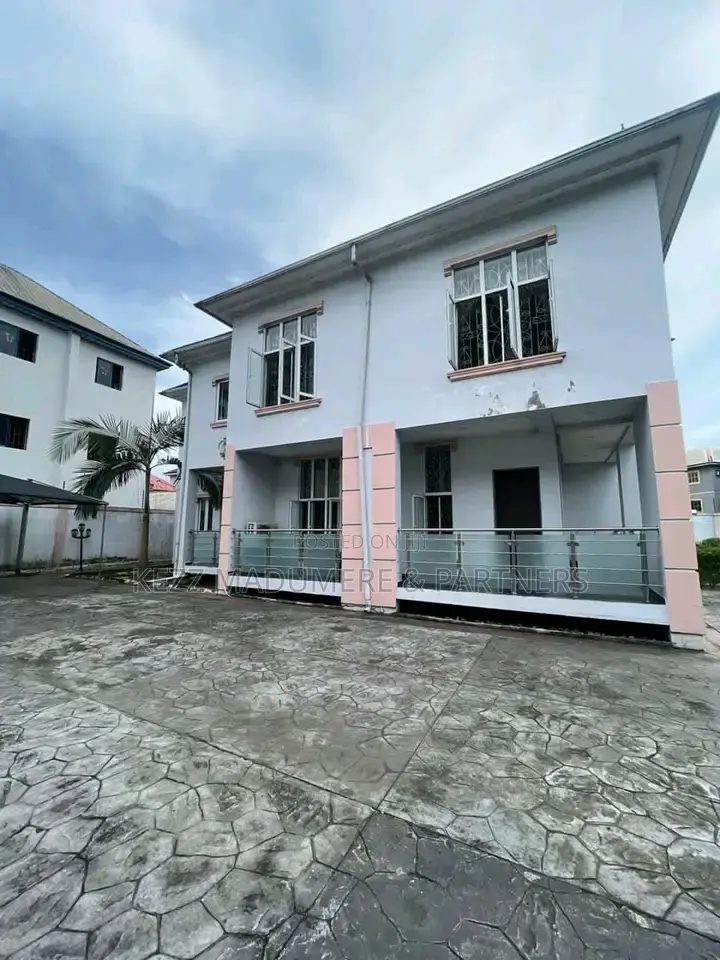 5bdrm Duplex in Ada George By Chinda for sale