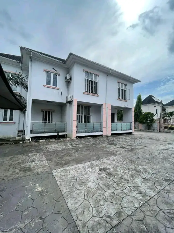 5bdrm Duplex in Ada George By Chinda for sale