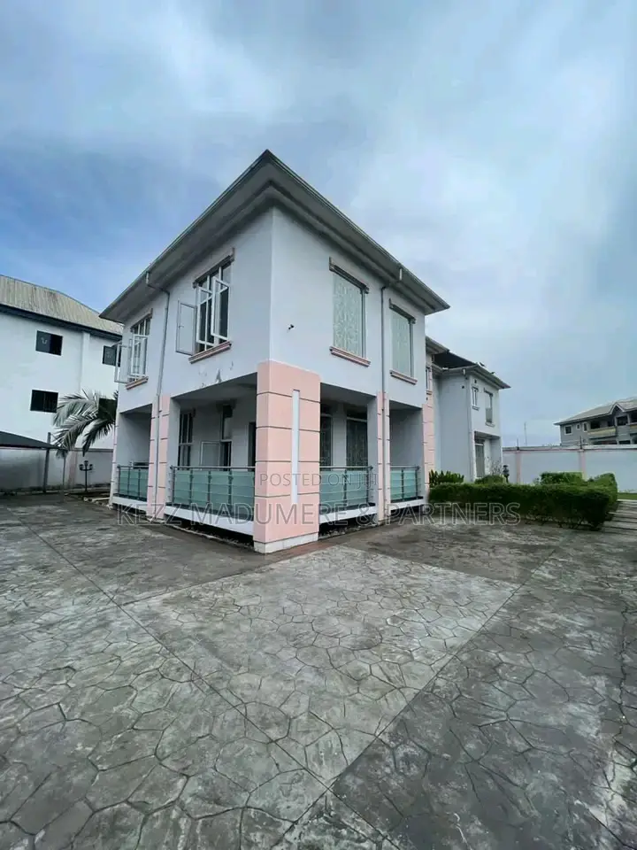 5bdrm Duplex in Ada George By Chinda for sale