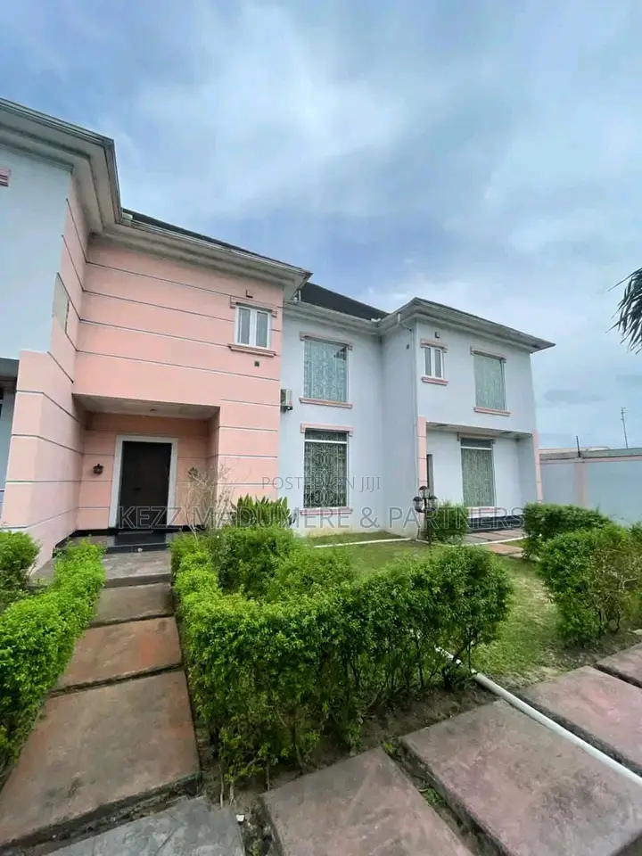 5bdrm Duplex in Ada George By Chinda for sale