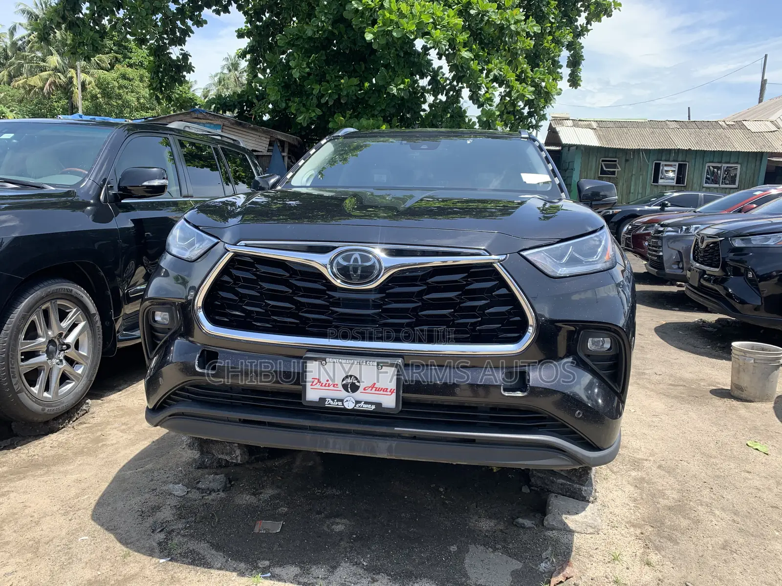 Toyota Highlander Limited 2021 Black