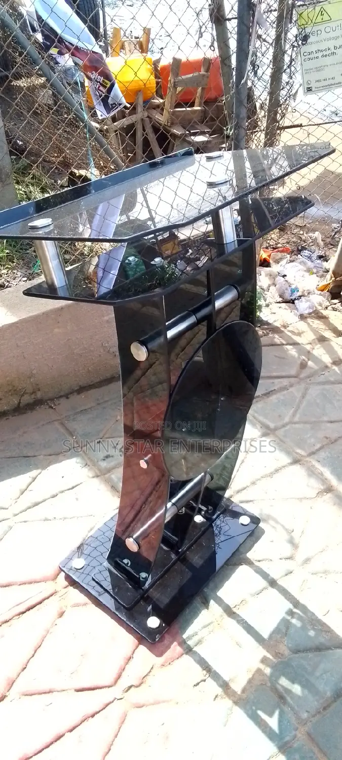 High Quality Thick Glass Pulpit for Church