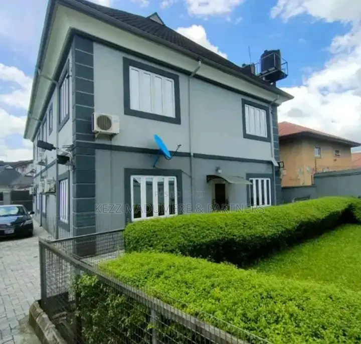 5bdrm Duplex in Back Of Mopol 19,, Port-Harcourt for sale