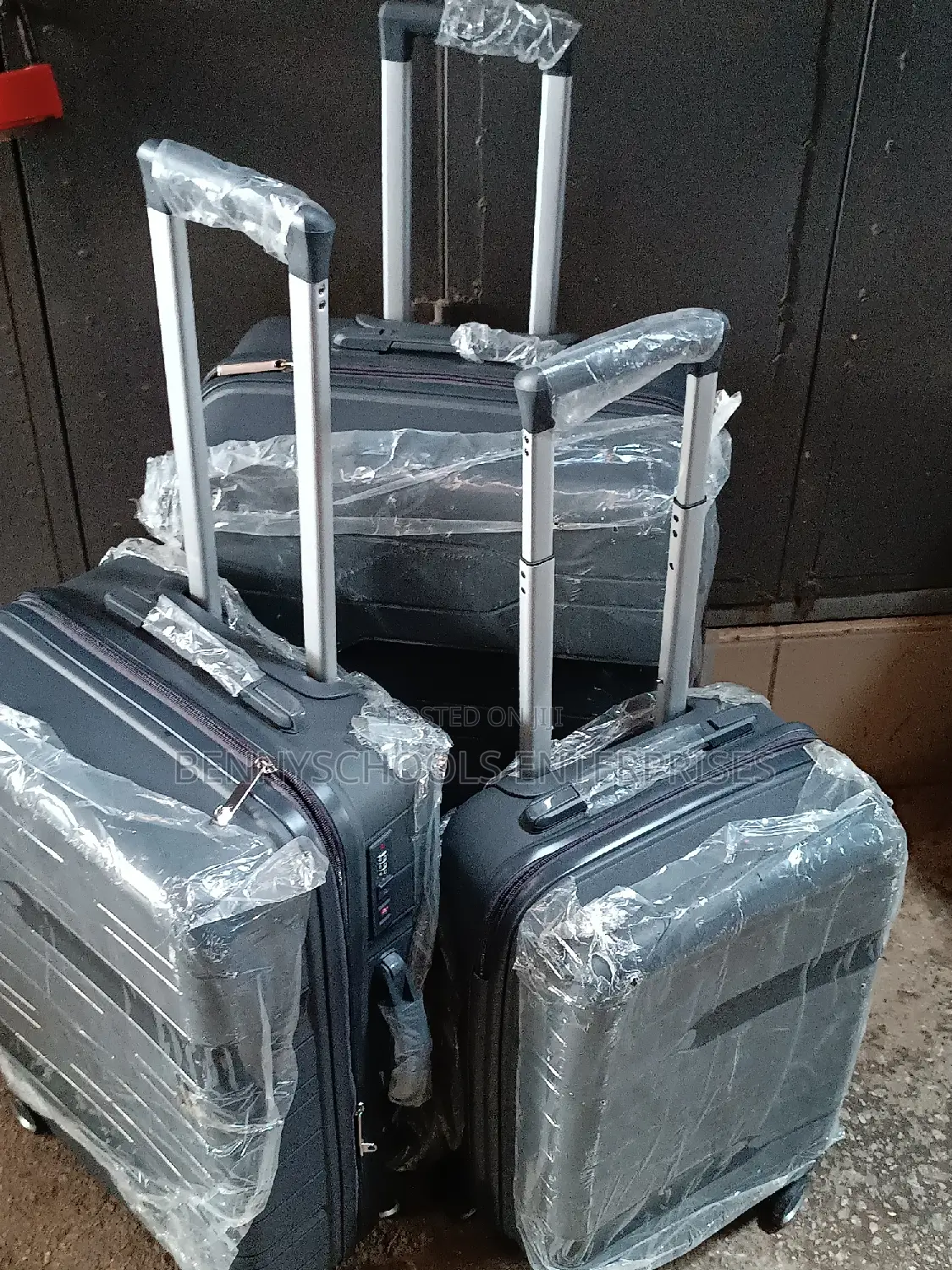 Set of 3 Unbreakable Elastic Rubber Travelling Luggage Boxes
