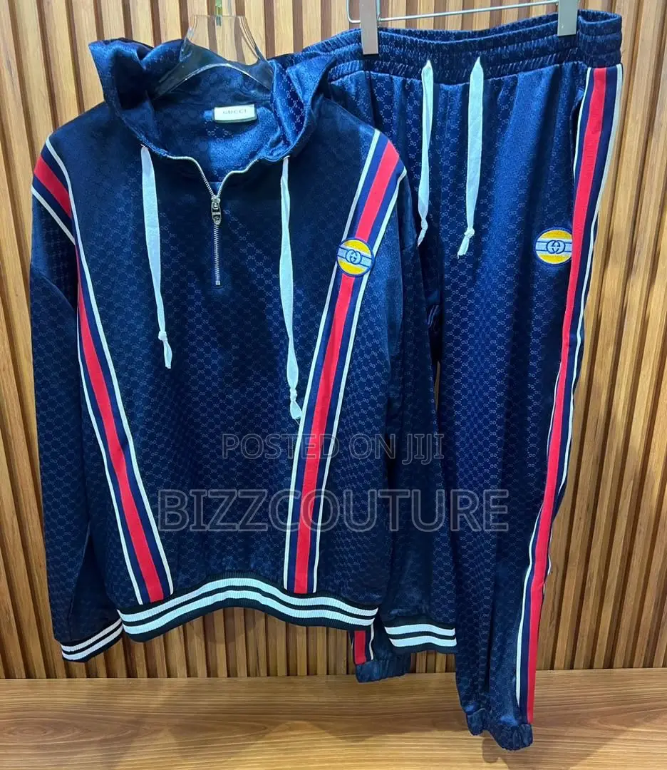 Original GUCCI TRACK DOWN Wears Available in Store