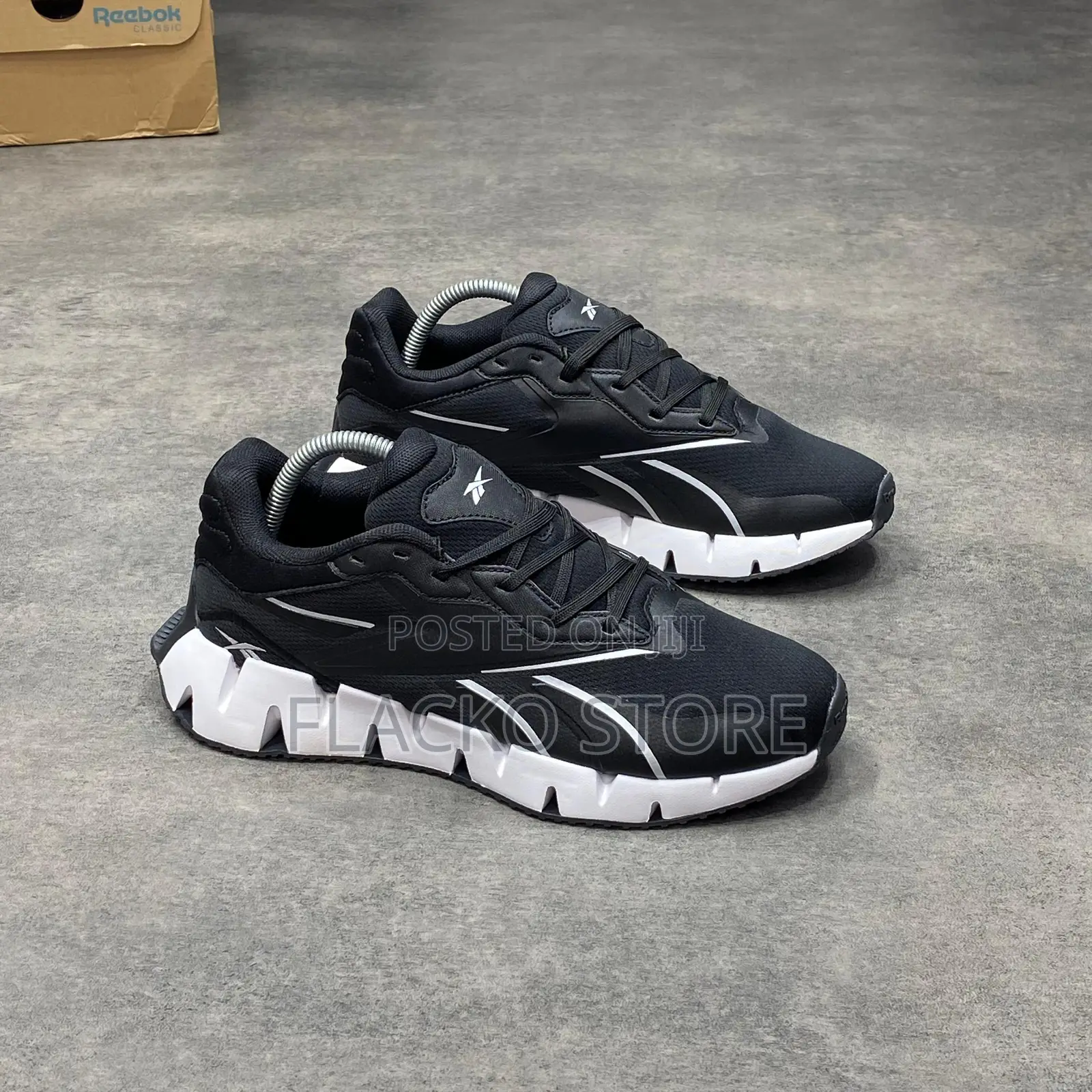 Original Reebok Zig Dynamica 4.0 Black Sneakers