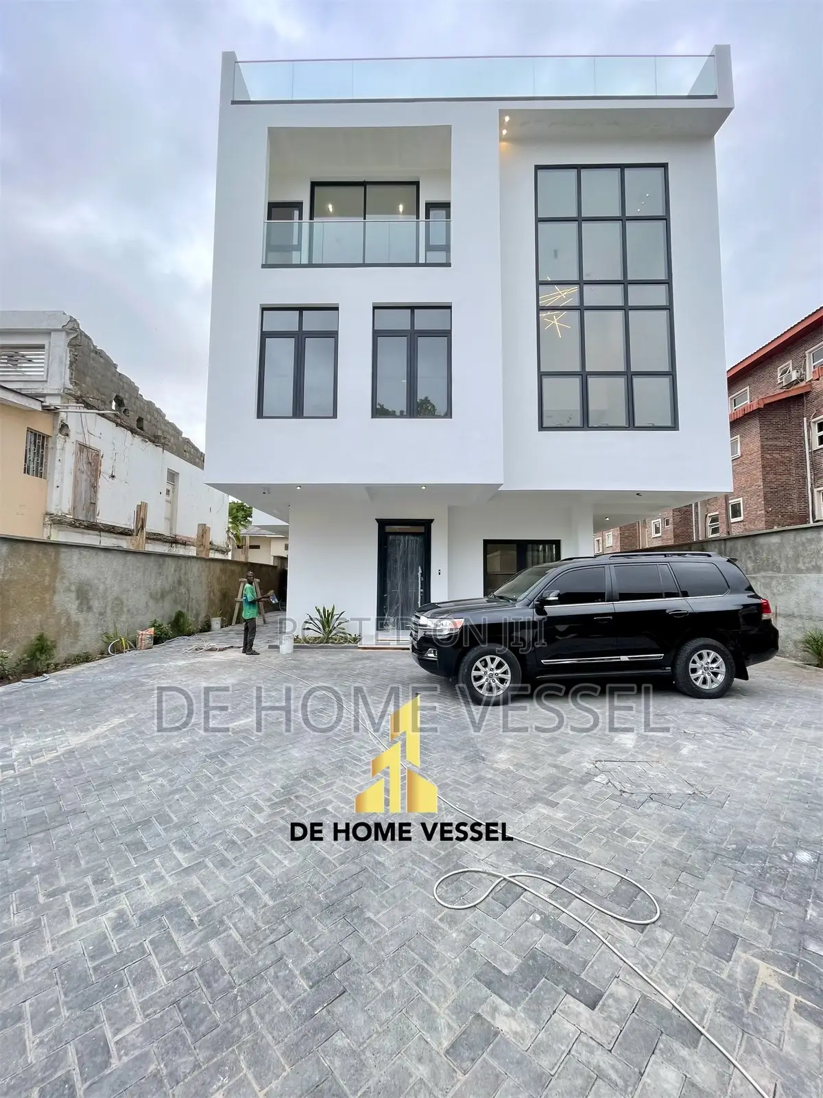 5bdrm Duplex in Old Ikoyi for sale