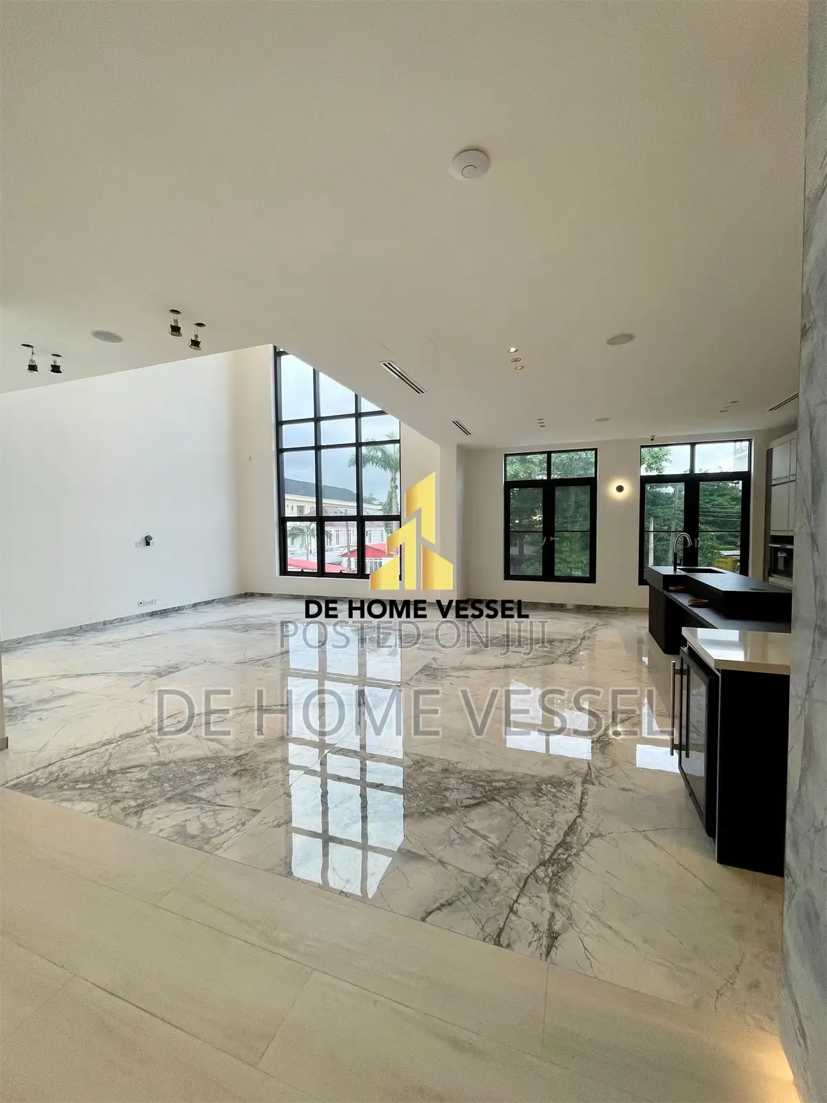 5bdrm Duplex in Old Ikoyi for sale