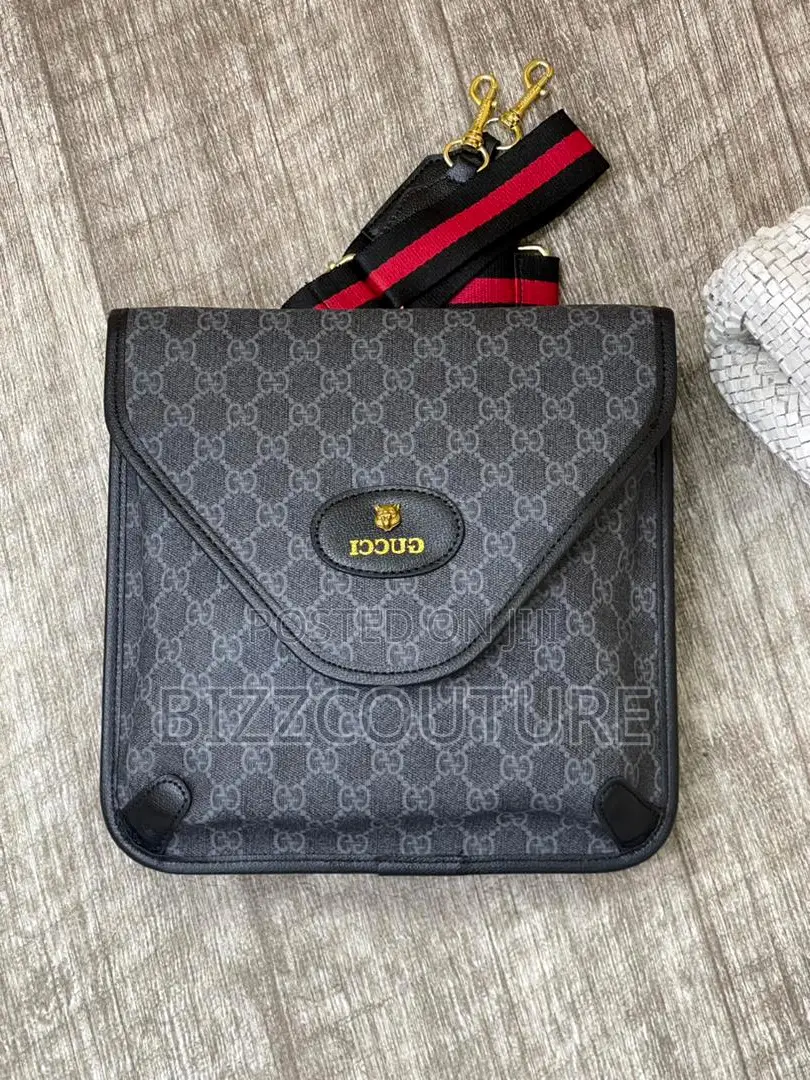 Original Gucci Crossbody Bag Available in Store