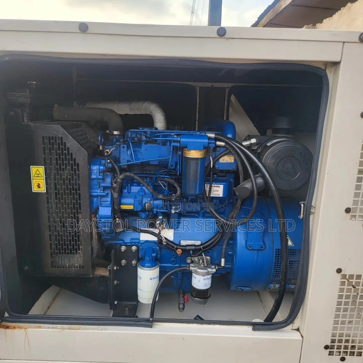 Super Clean 88kva Uk Perkins Fg Wilson Soundproof Generator