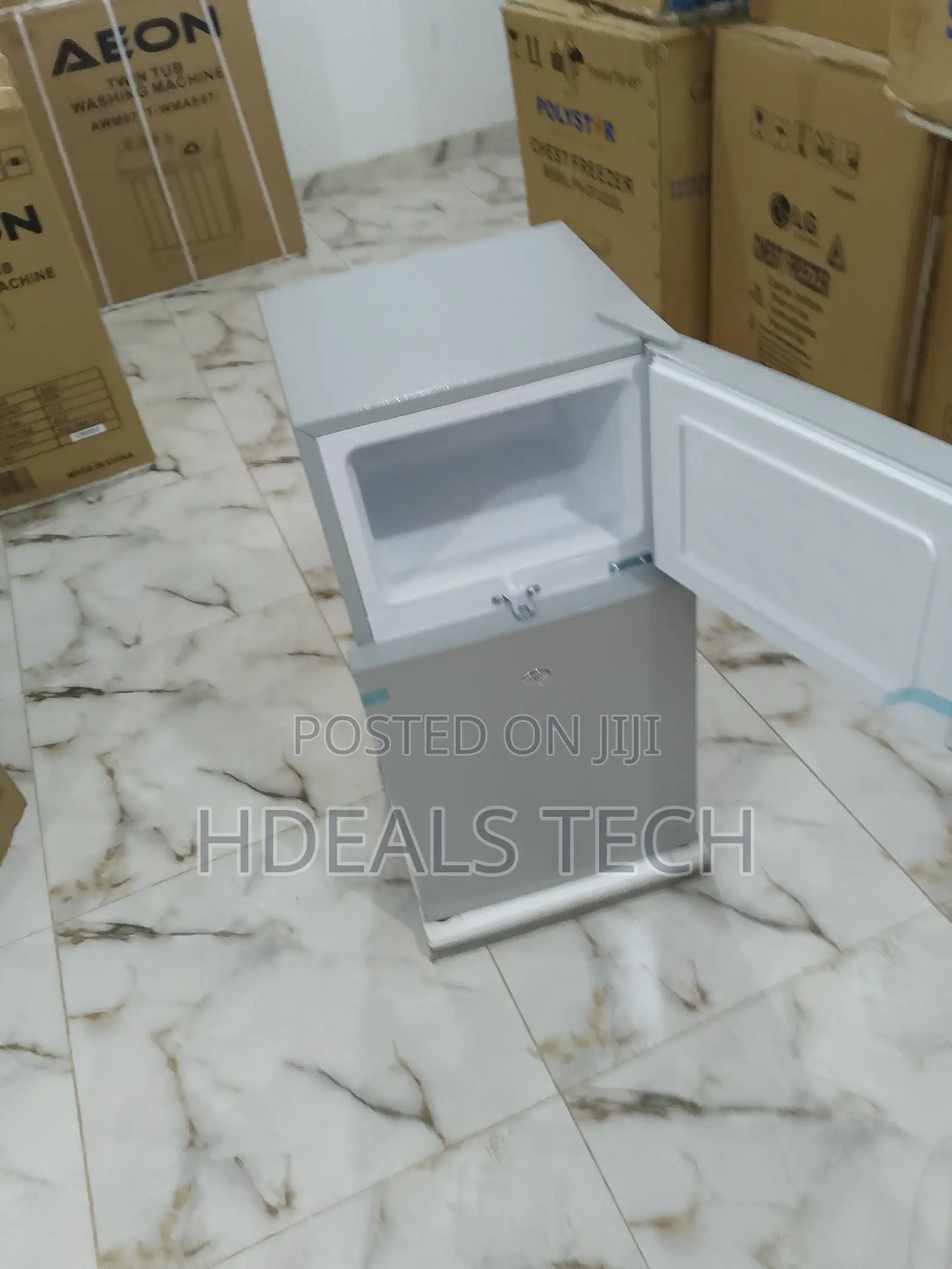 Original Skyrun Refrigerator BCD-85hc 90litres.