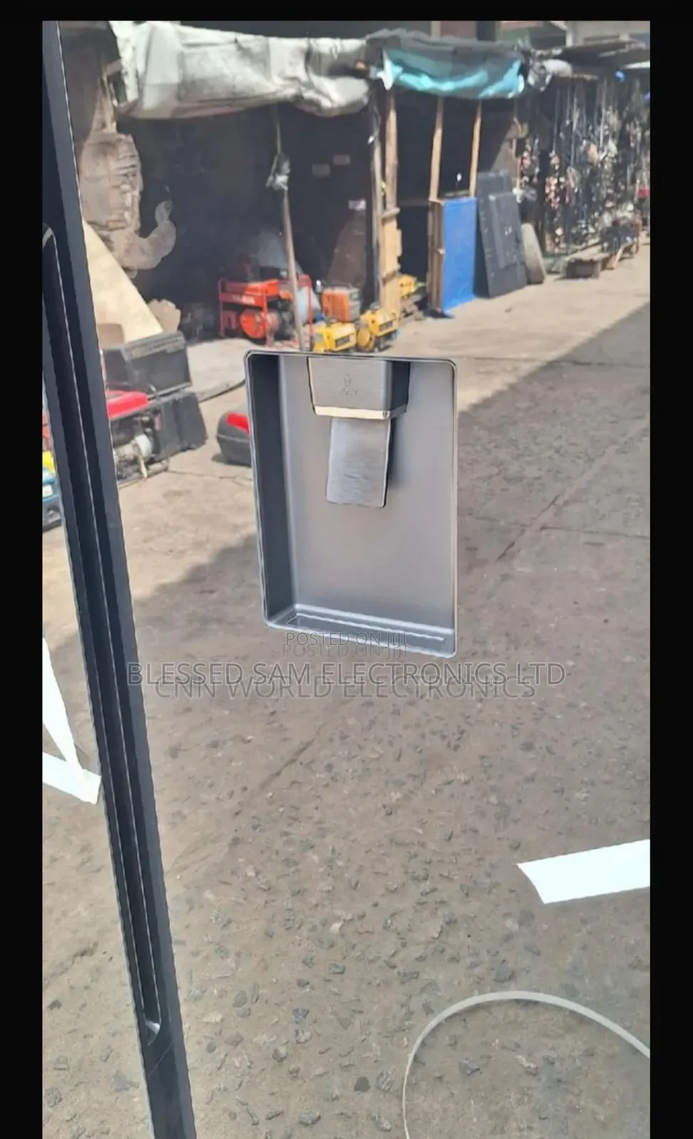 Hisense Inverter Fridge 529 L Said By Said Mirror >Dispenser