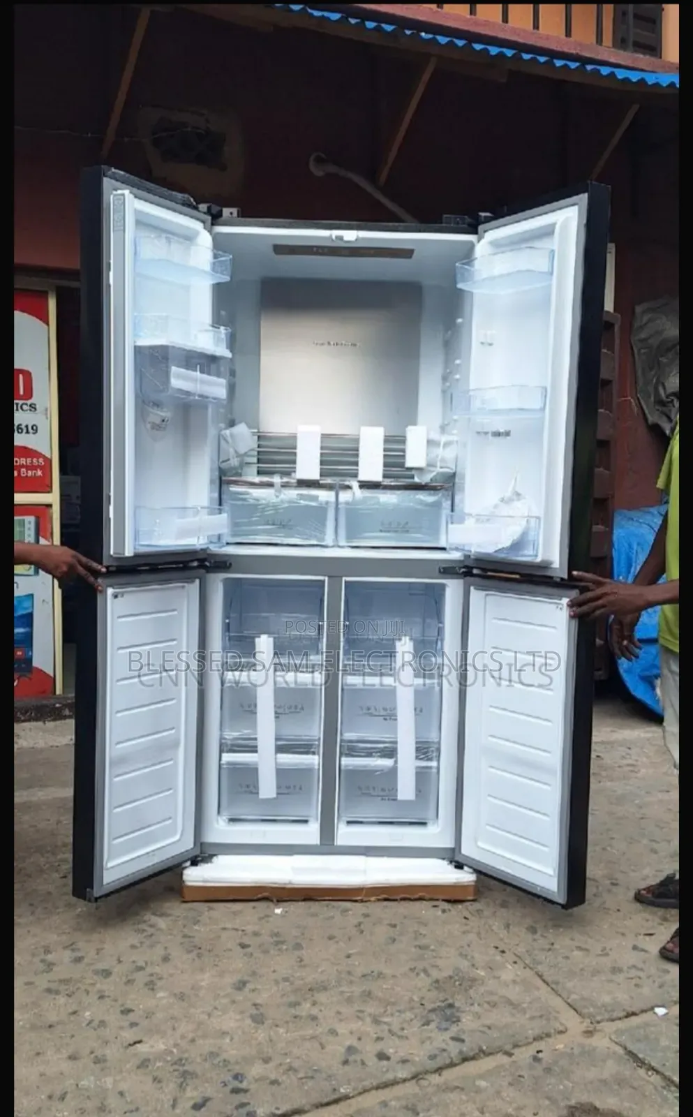 New Hisense 432 Litre 4 Doors Fridge With Dispenser >Black