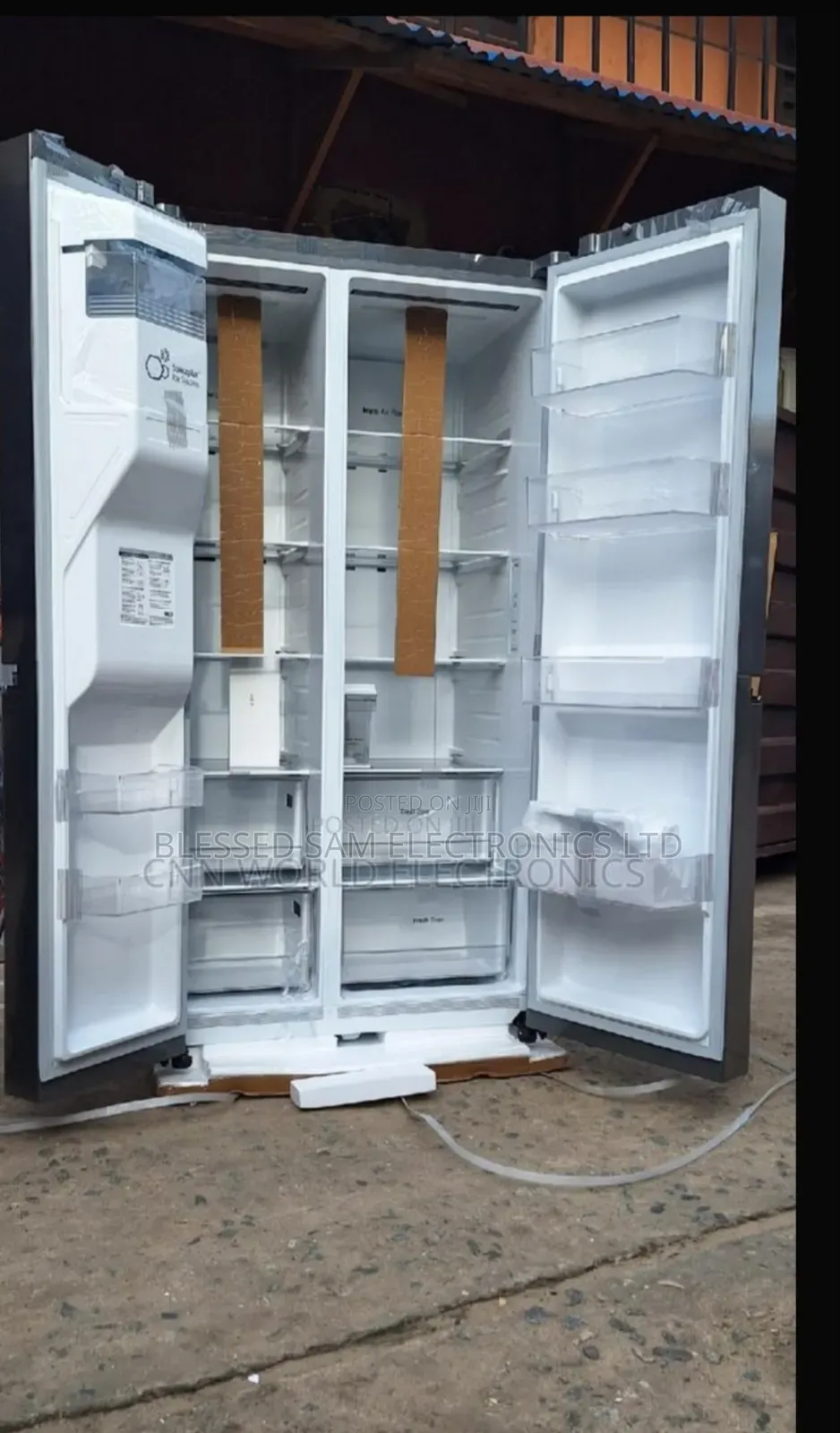 LG Inverter Fridge 674 Litre With Dispenser Ice Maker 10 Yrs