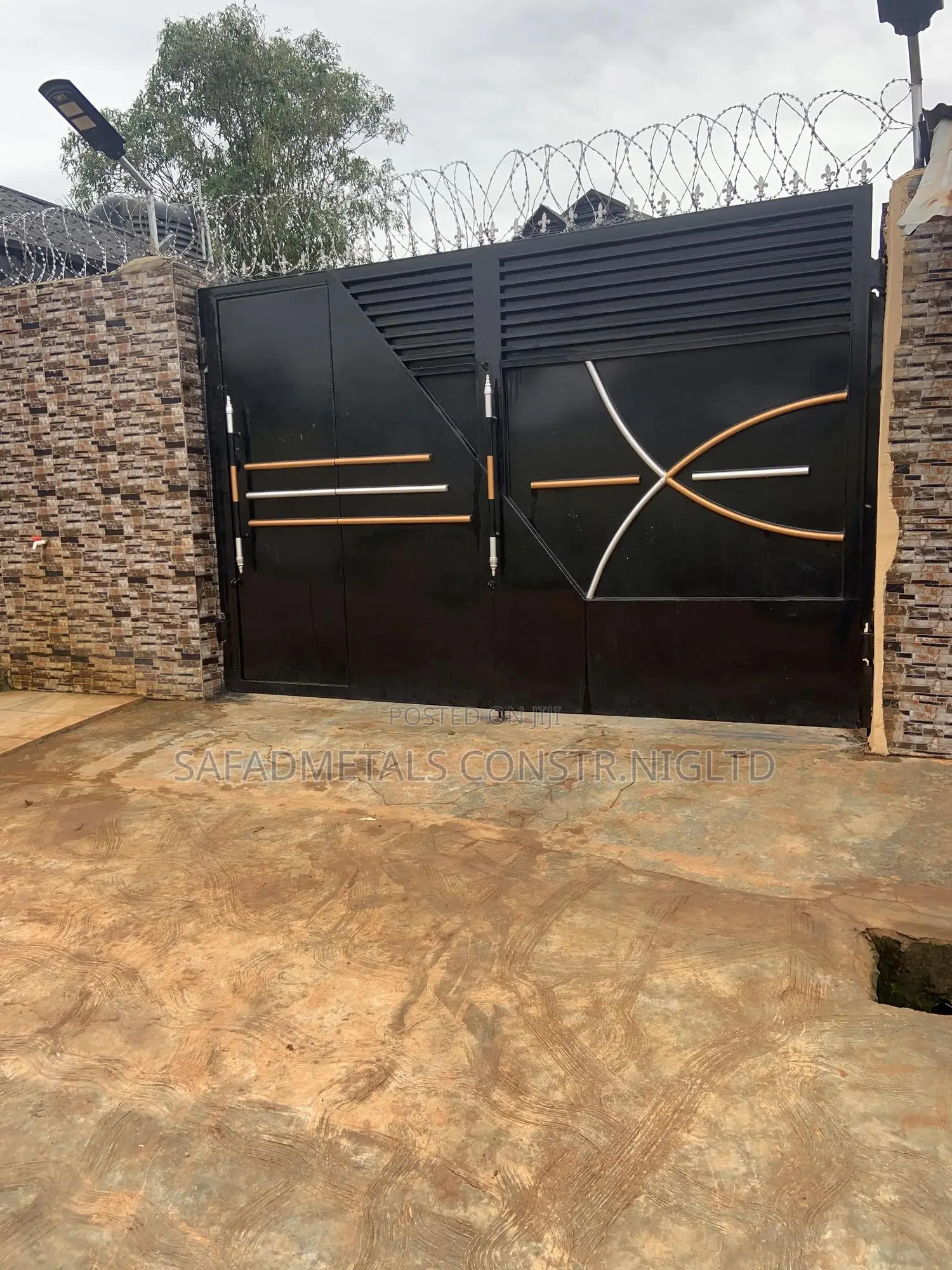 12ft Plain Gate
