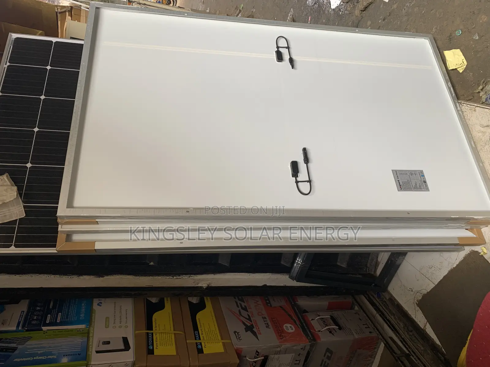 Jinko Solar Panel (Halfcut) 450watts
