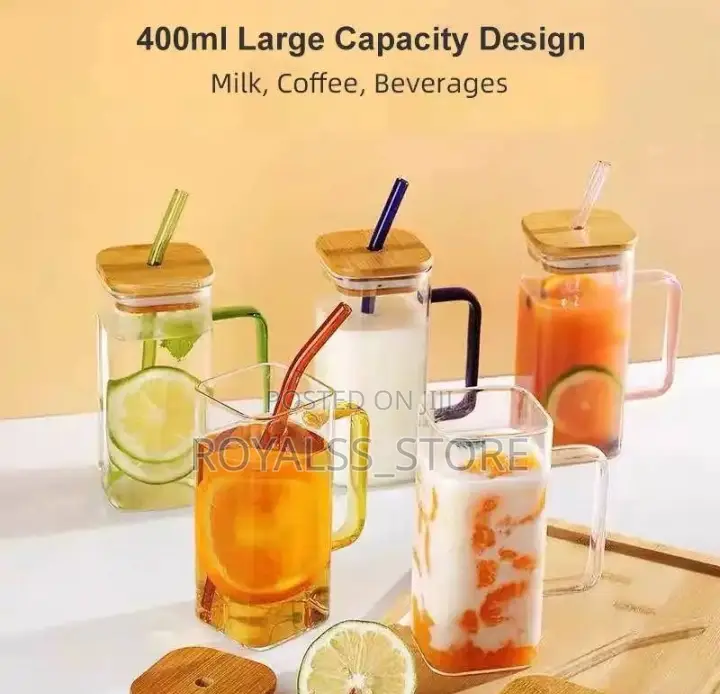 Luxury Glass Mug With Wooden Lid and Straw