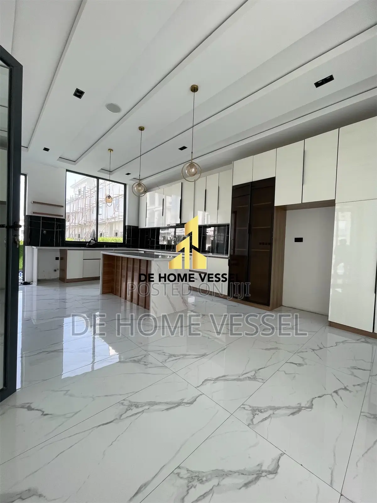 5bdrm Duplex in Ikate for sale