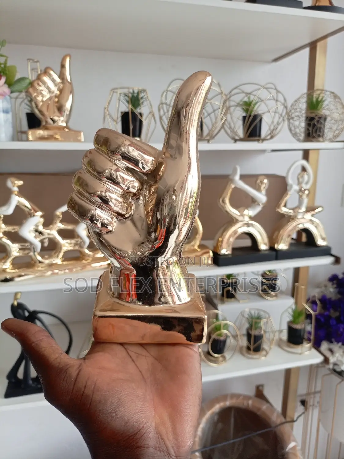 Finger Luxury Figurines
