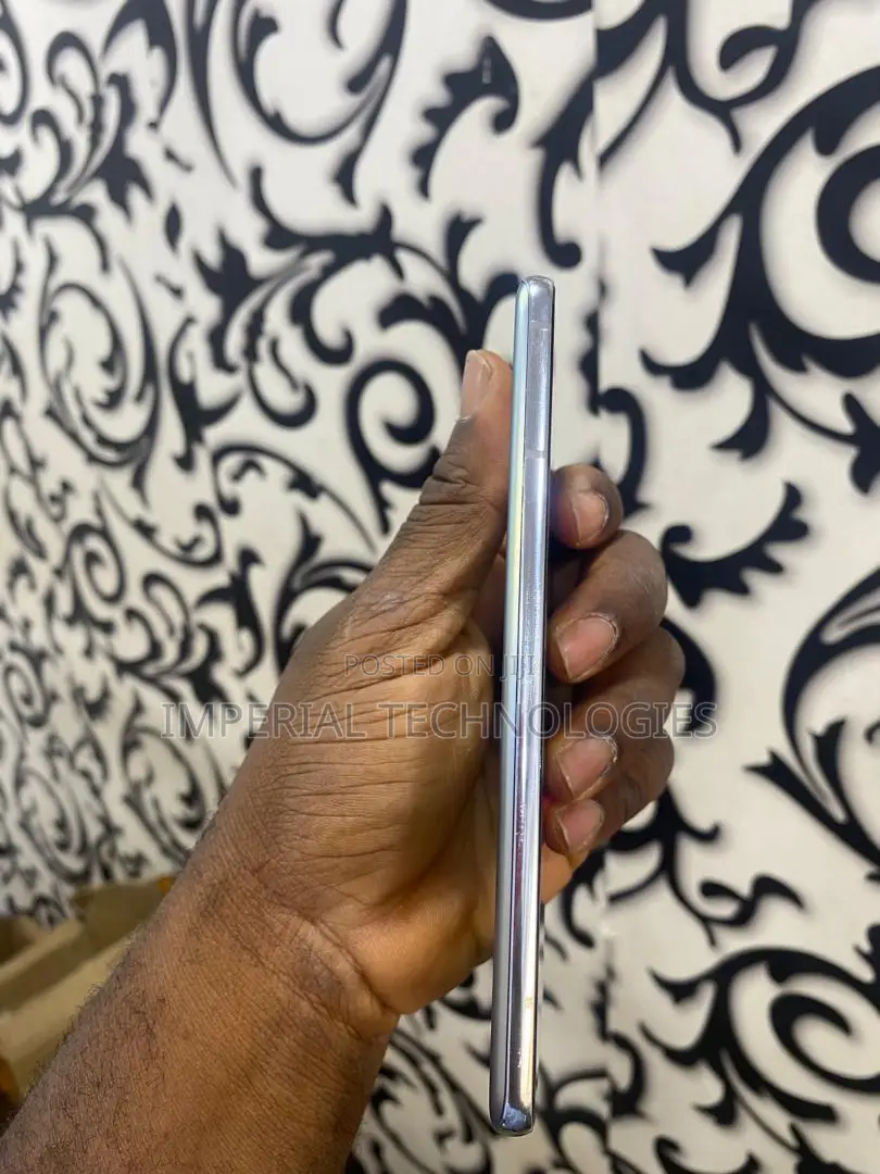 Samsung Galaxy S21+ 5G 128 GB Silver
