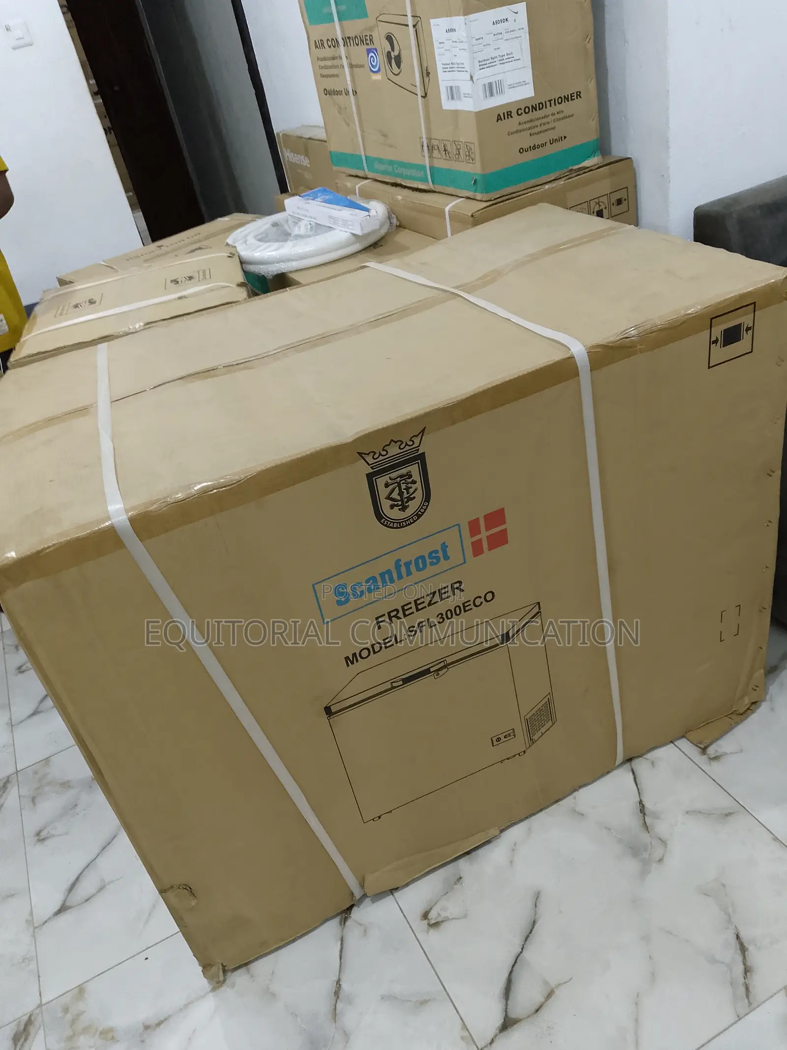 Scanfrost 300 Liters Chest Freezer (SFL300 ECO)