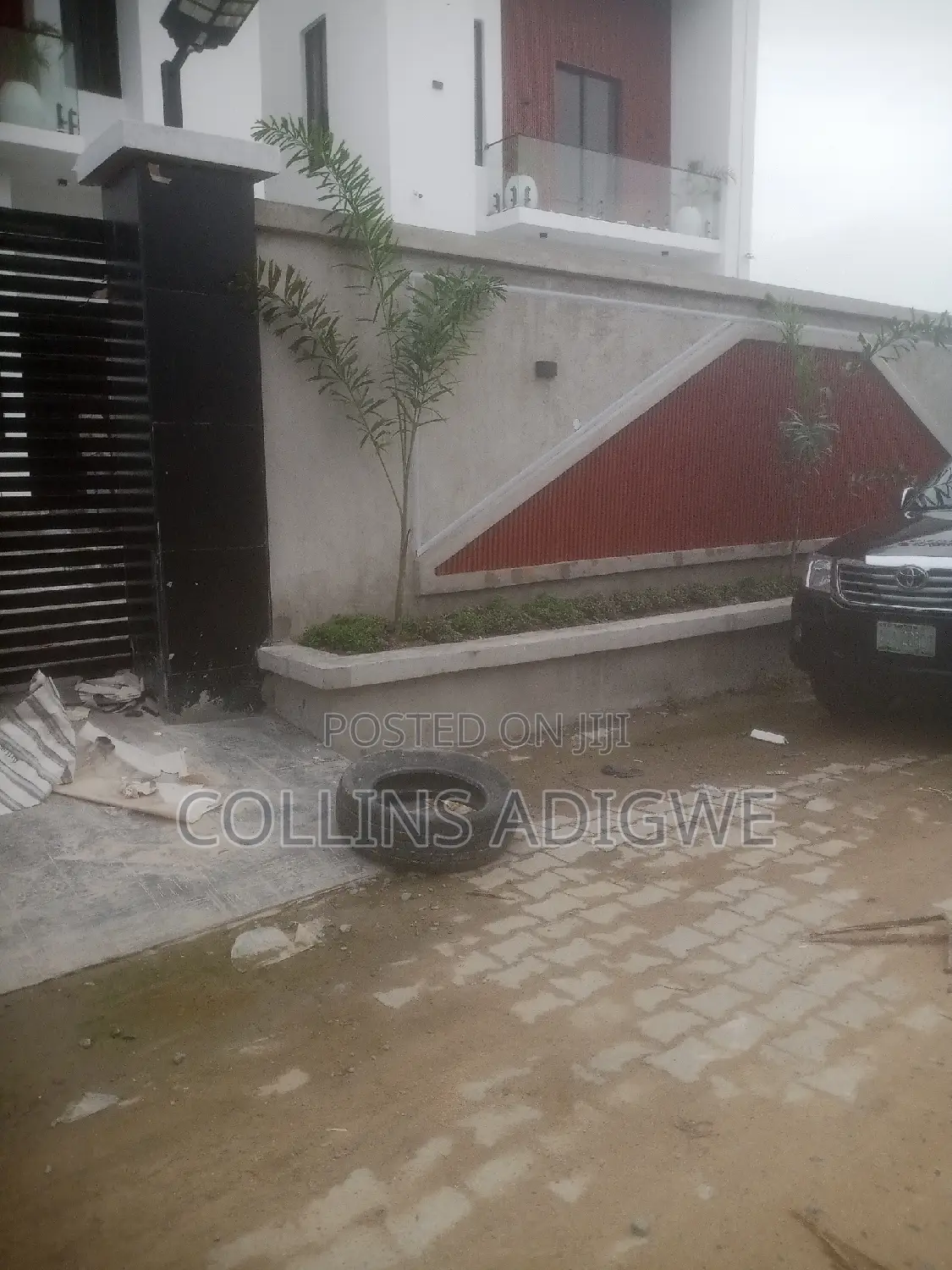 5bdrm Duplex in Ologolo for sale