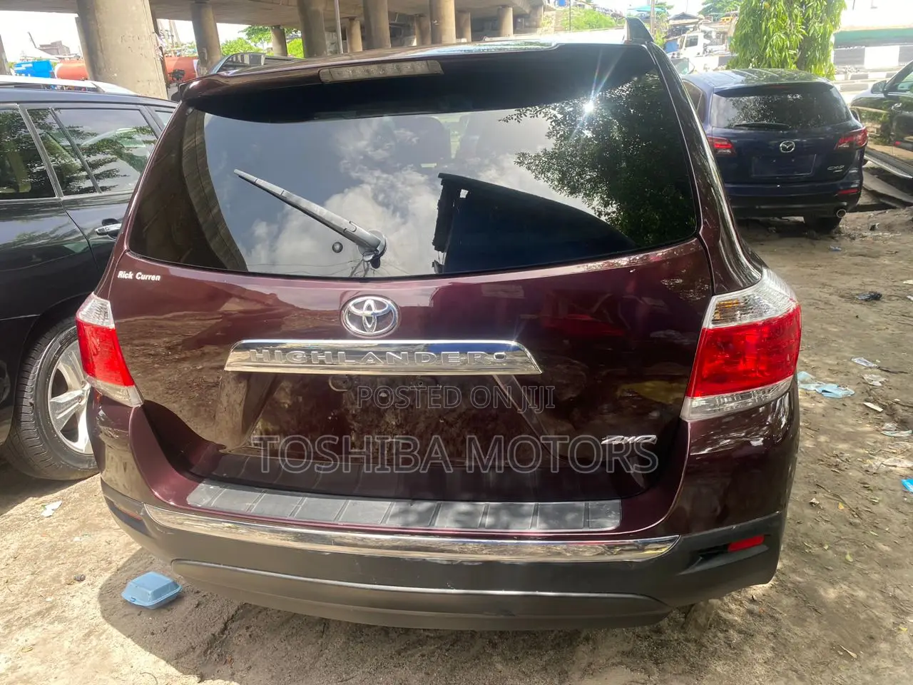 Toyota Highlander 3.5L 4WD 2013 Red