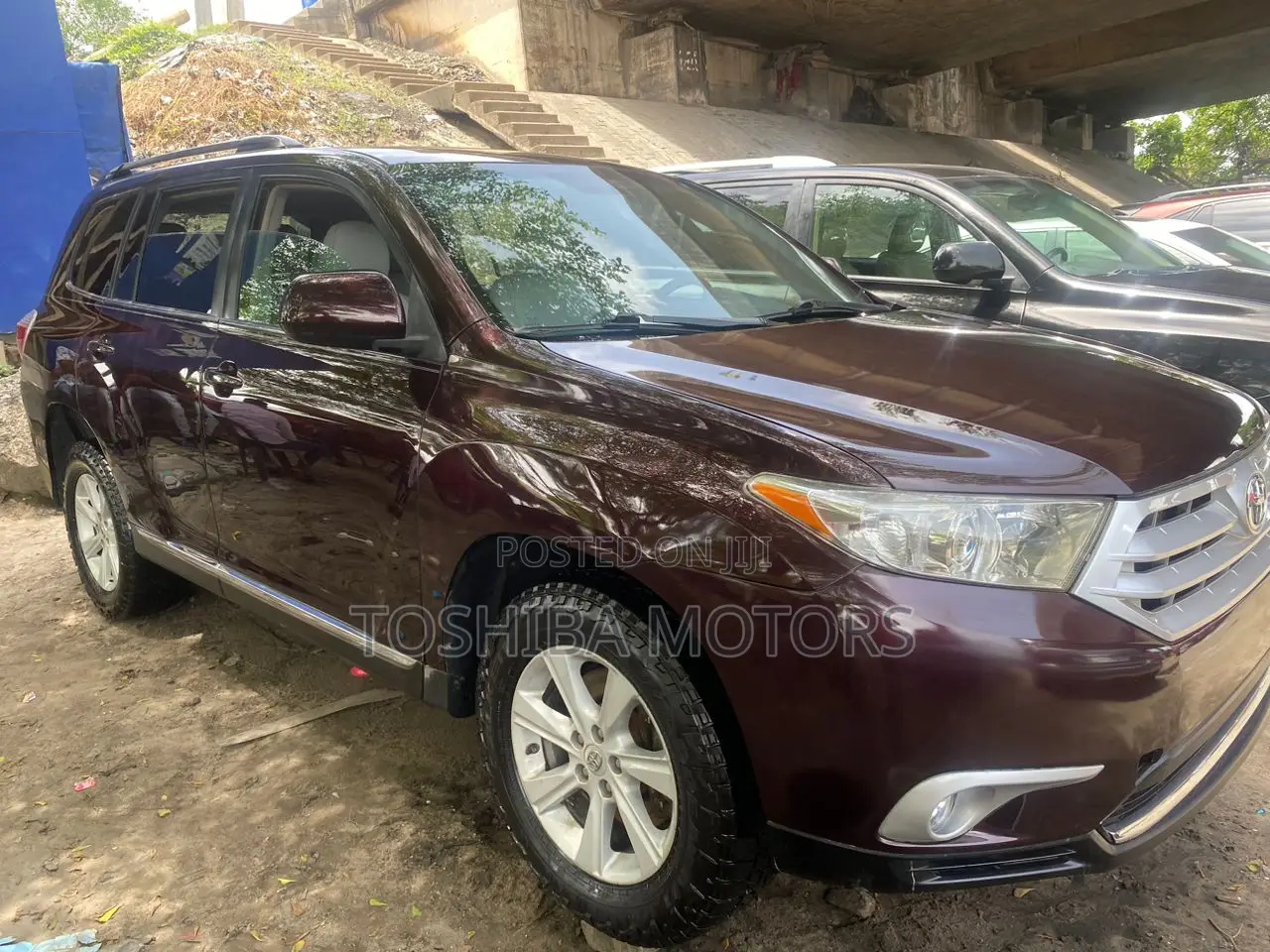 Toyota Highlander 3.5L 4WD 2013 Red