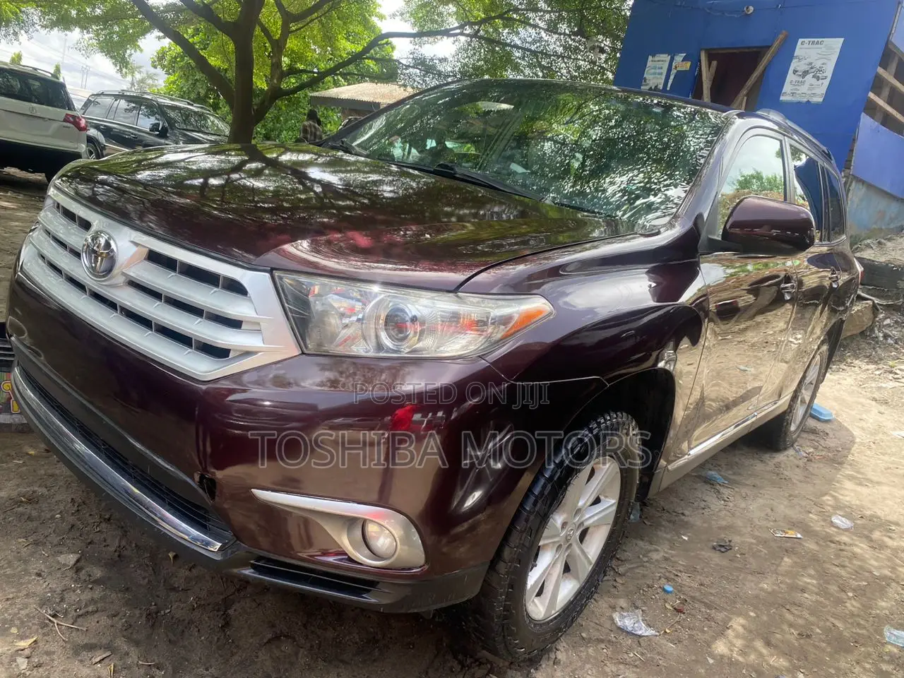 Toyota Highlander 3.5L 4WD 2013 Red