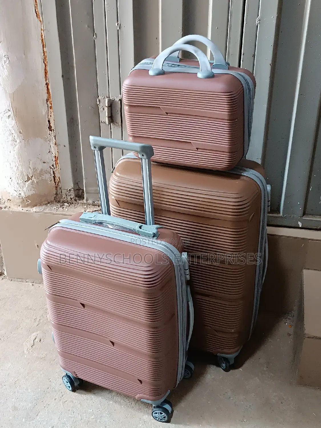 Set of 3 Unbreakable Elastic Rubber Travelling Luggage Boxes